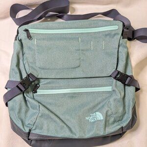 NWOT NORTHFACE CROSSBODY MESSENGER BAG - SAGE - RARE